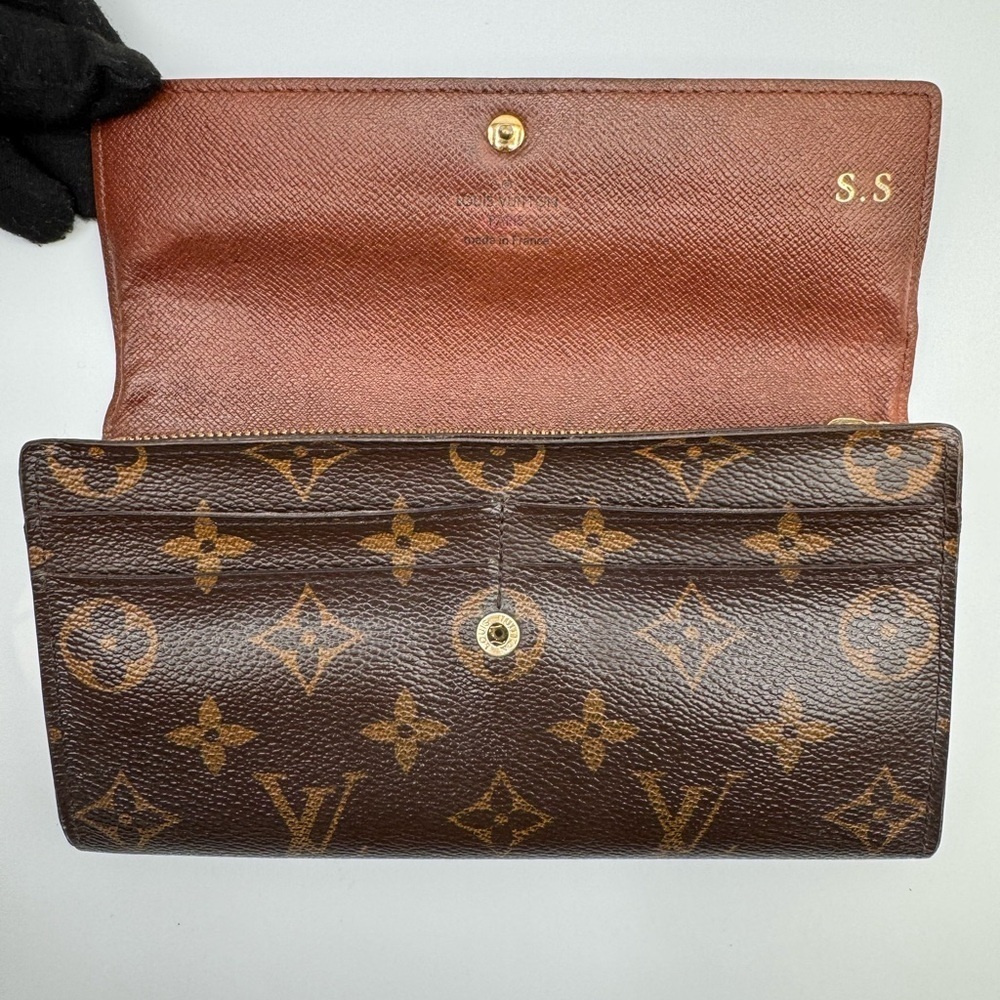 Louis Vuitton Brown Monogram Wallet | Professionally Refurbished - Picture 3 of 13